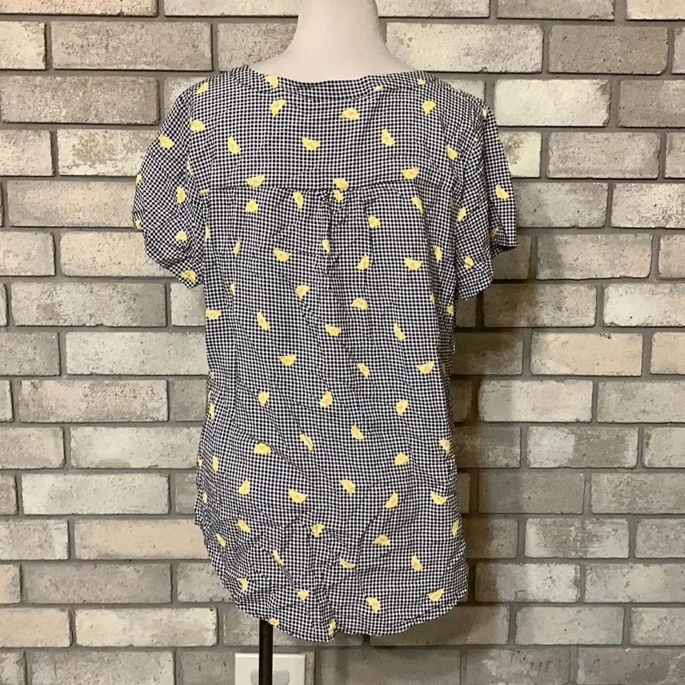 3for$20 blouse large - Picture 2 of 3